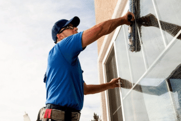 expert cleaning commercial glass window